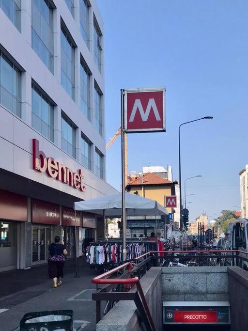Comodo Bilocale Nuovo Milano Apartman Kültér fotó